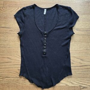 Nwot FREE PEOPLE One Of The Girls Baby Tee Waffle Copper Snaps Black Large